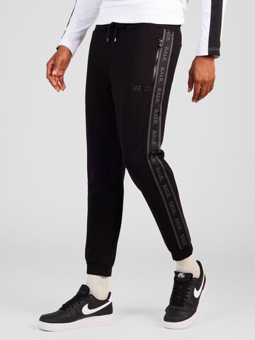 Tapered Pantaloni de la BALR. pe negru: față