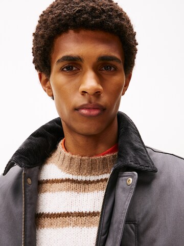 Tommy Jeans Jacke in Schwarz