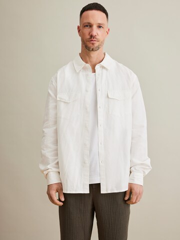 DAN FOX APPAREL Regular fit Риза 'Lio' в бяло: отпред