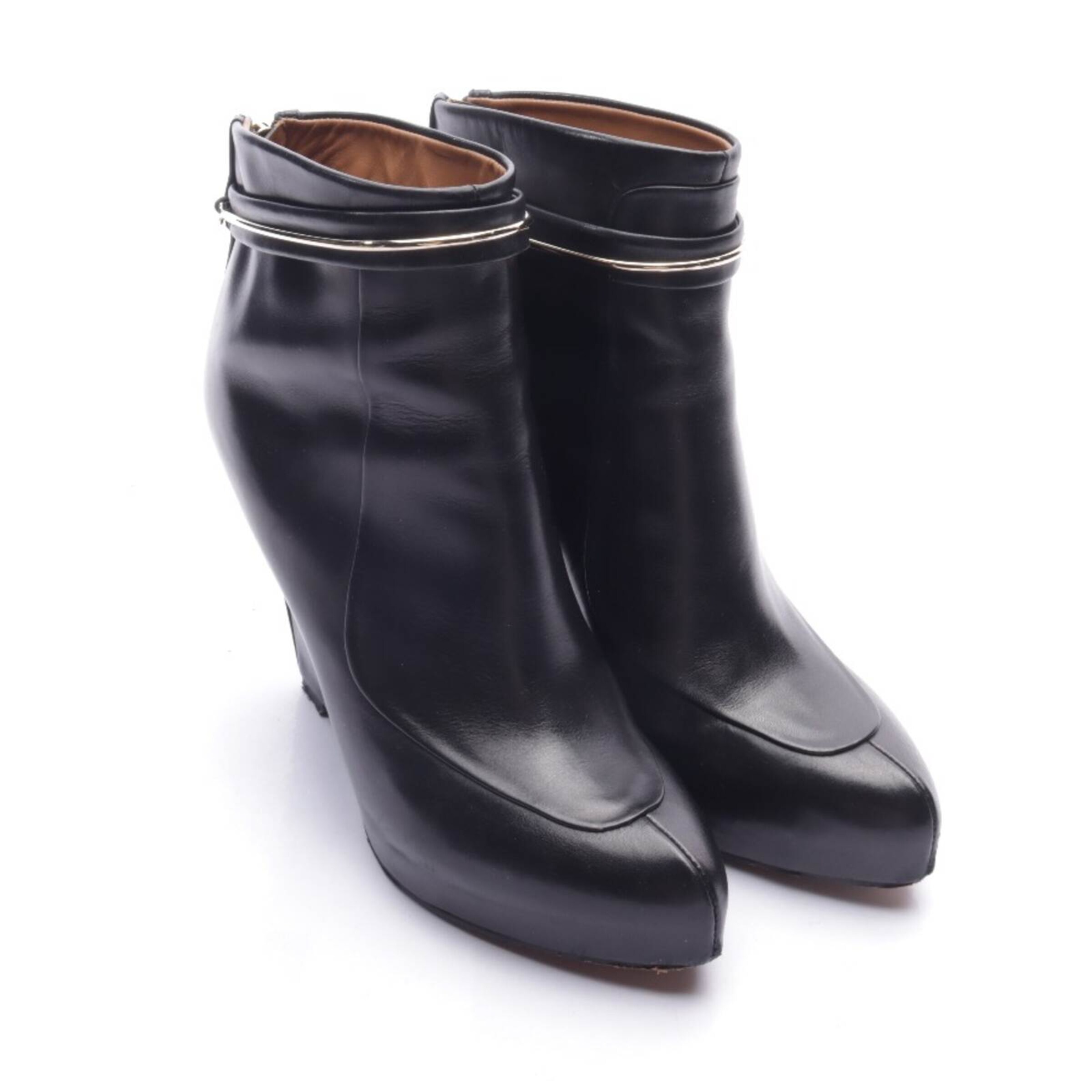 Givenchy Dress Boots in 38 in Black: front