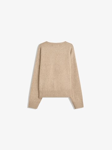 Pulover de la Bershka pe maro