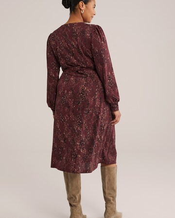 Abito di WE Fashion in rosso
