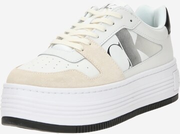 Sneaker bassa 'ELLA' di Calvin Klein Jeans in bianco: frontale