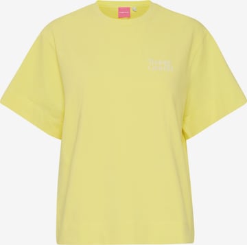 The Jogg Concept Shirt in Yellow: front