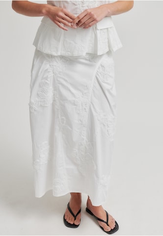 SECOND FEMALE - Saia 'Ashley' em branco: frente
