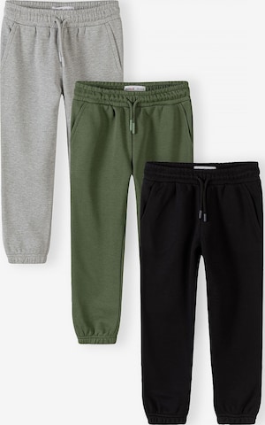 MINOTI Tapered Housut värissä harmaa: etupuoli