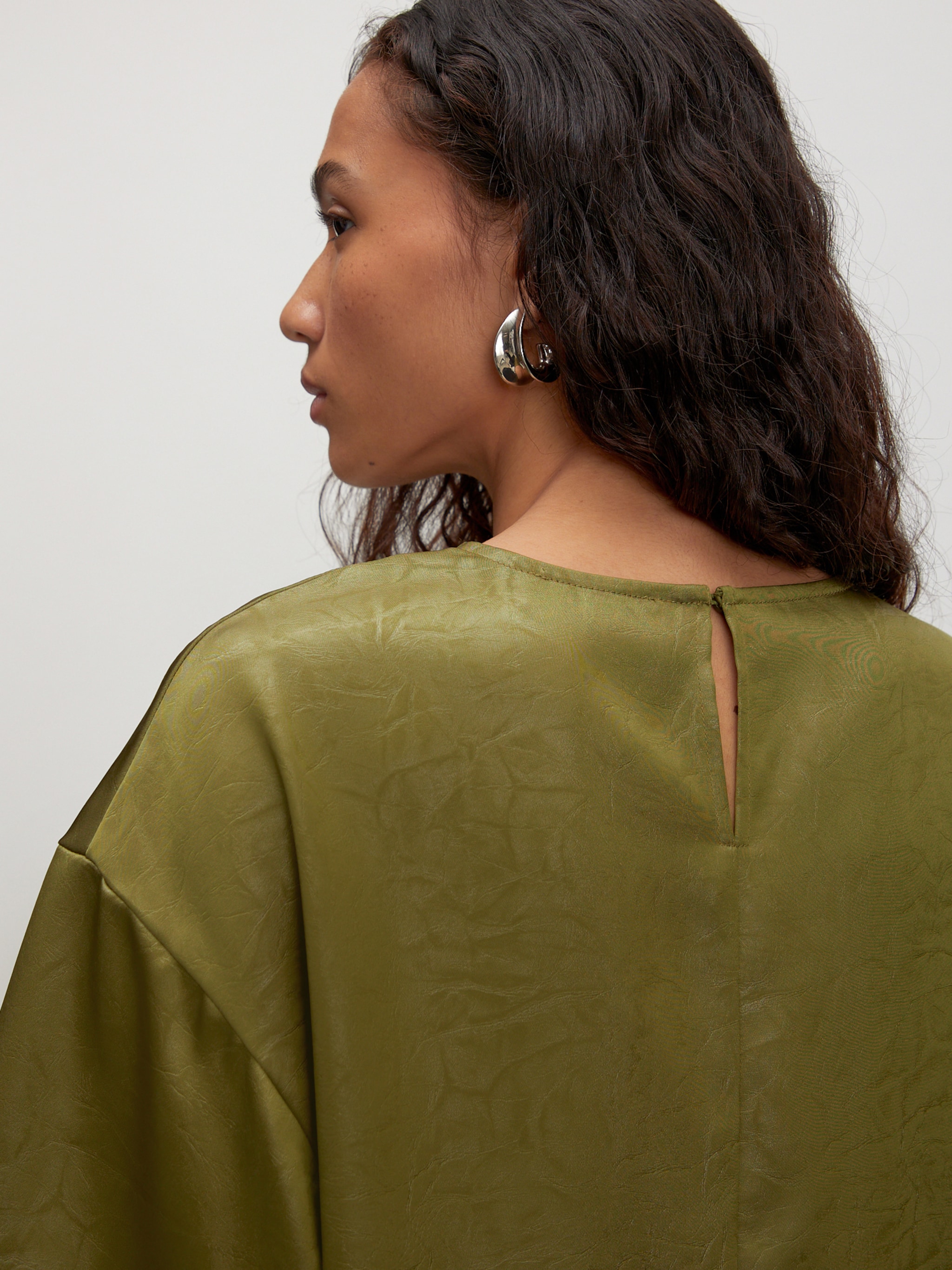 EDITED Produkter Bluse 'Catherine' oliven