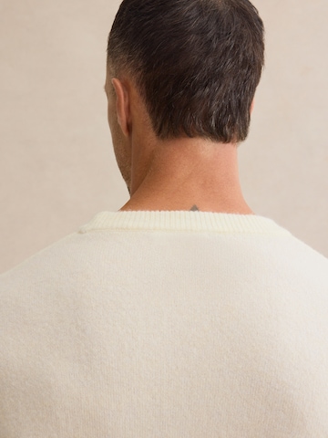DAN FOX APPAREL Sweater 'William' in White