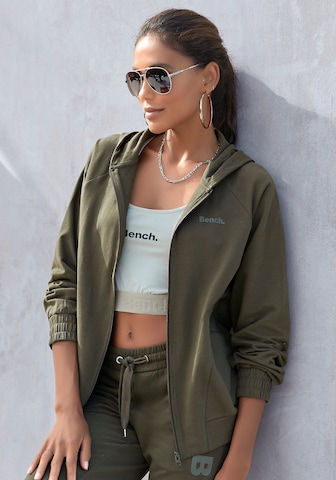 BENCH Sweatjacke in Grün: Vorderseite