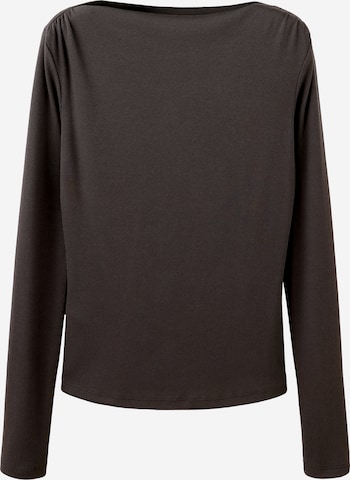 Tricou 'LILOBAR' de la MANGO pe maro: față