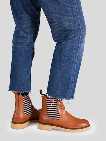 Crickit Chelsea boots 'Norma' in Brown