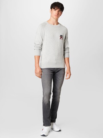 Pullover di TOMMY HILFIGER in grigio