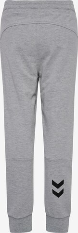 Hummel Tapered Sporthose 'Maya' in Grau