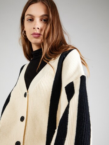 Cardigan Nasty Gal en beige