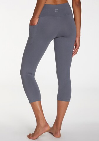 Skinny Pantalon de sport LASCANA ACTIVE en gris