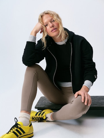 Skinny Leggings di self. in marrone