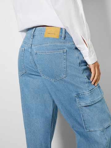 Bershka Loosefit Jeans in Blau