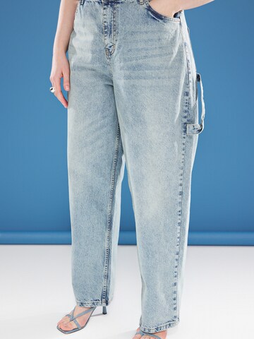 Trendyol Curve Обычный Джинсы в Синий: спереди