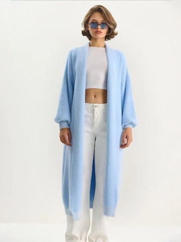 Cappotto in maglia di Bianco Lucci in blu: frontale
