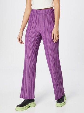 purpurinė Gina Tricot Standartinis Kelnės 'Dani': priekis