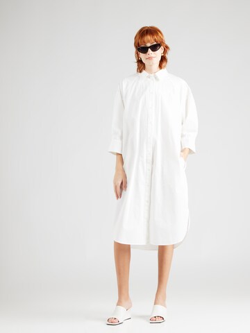 Esmé Studios Sukienka koszulowa 'Calla' w kolorze biały: przód