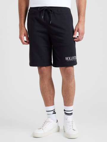 HOLLISTER Szabványos Nadrág 'FLEECE TECH' - fekete: elől