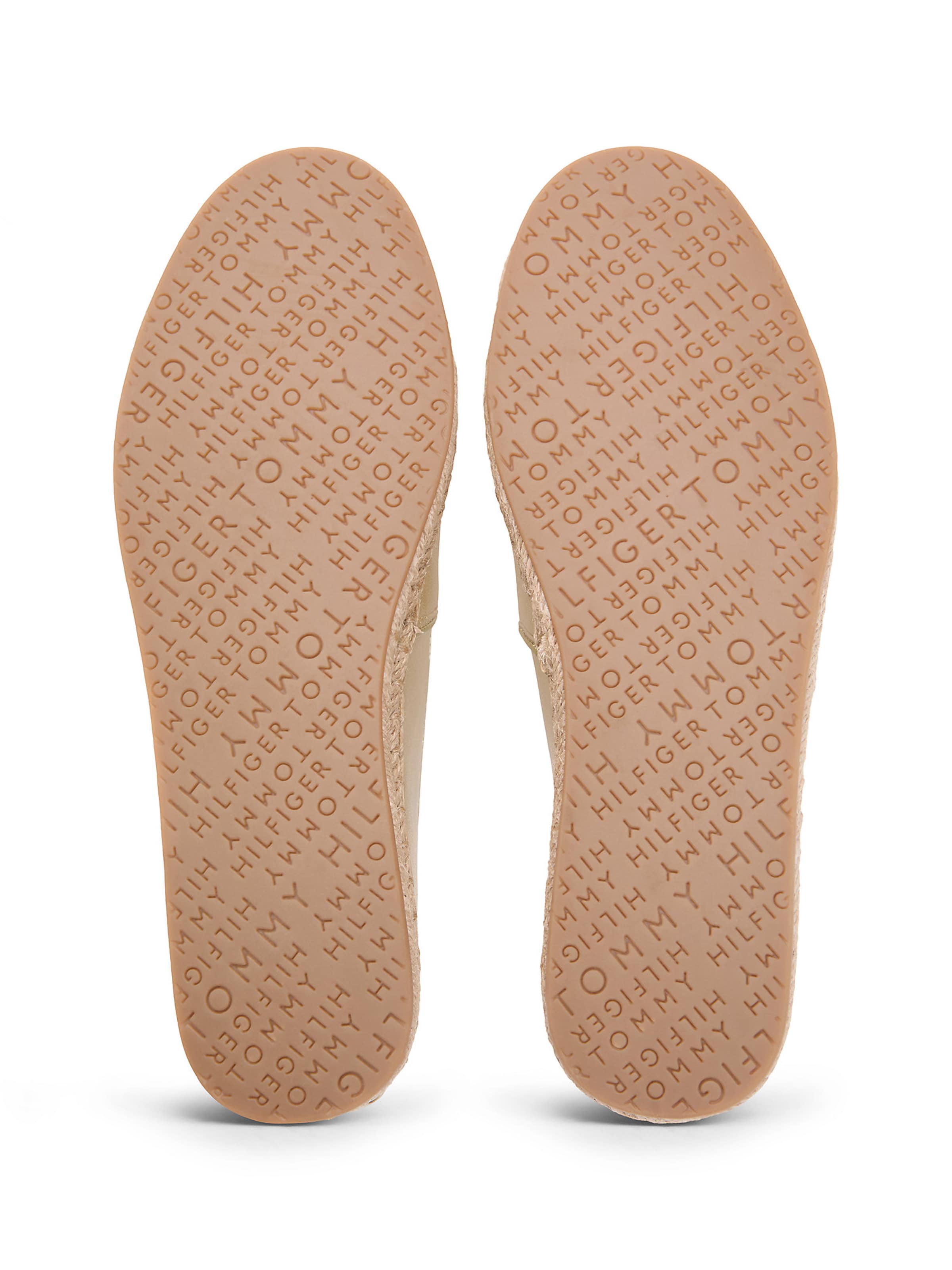 Espadrilles TOMMY HILFIGER en or