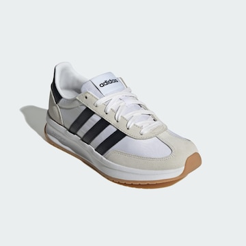ADIDAS SPORTSWEAR - Sapatilhas baixas 'Run 70s 2.0' em branco