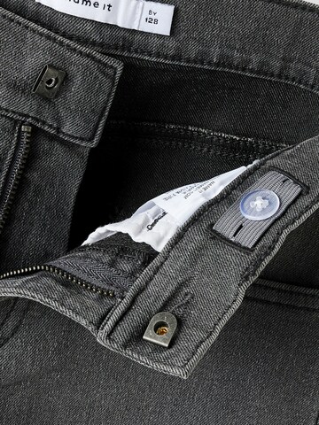 NAME IT - Pierna ancha Vaquero 'NKFROSE' en gris