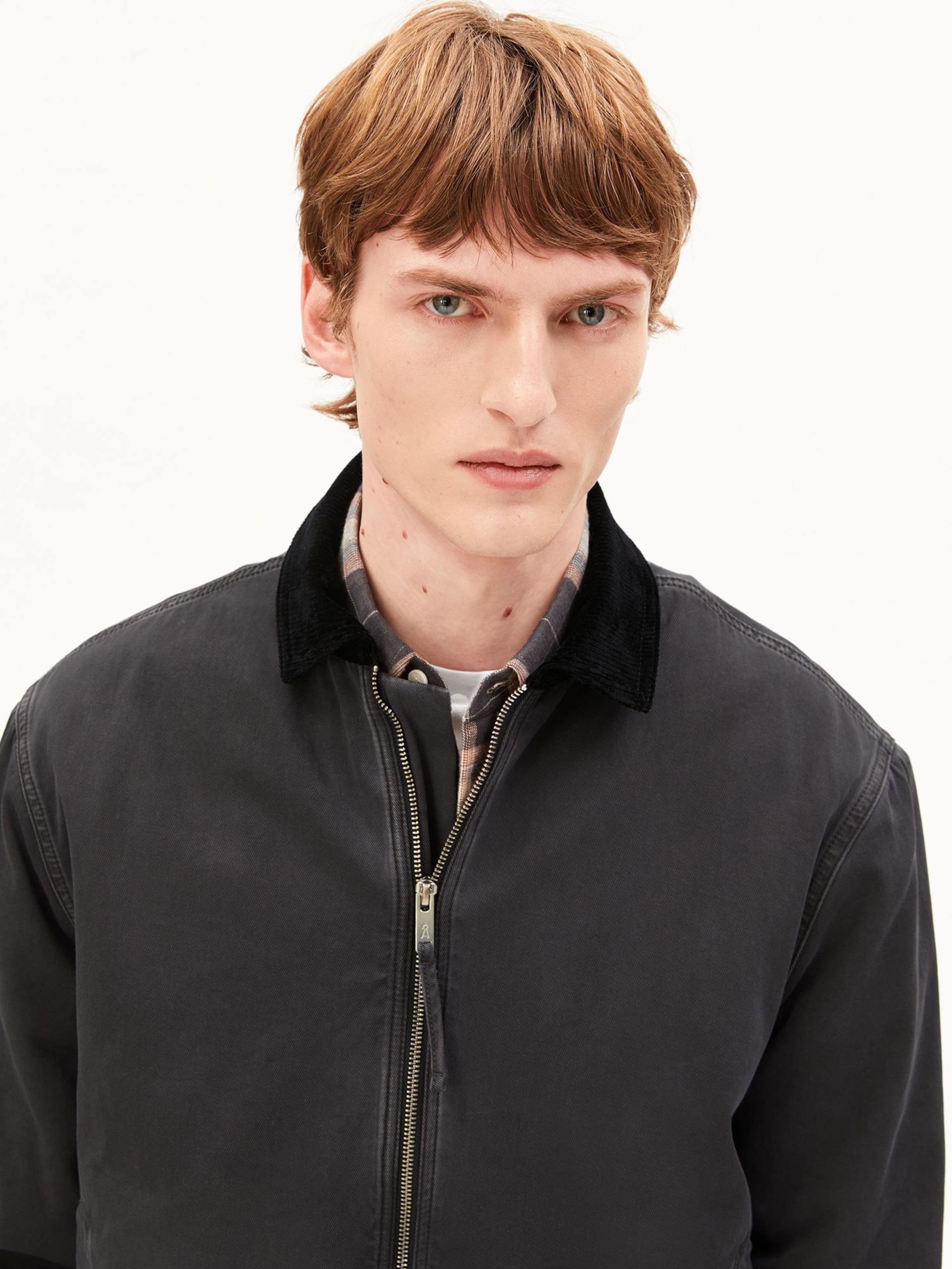 Veste mi-saison ARMEDANGELS en gris : devant