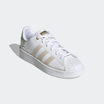 ADIDAS ORIGINALS Madalad ketsid 'Superstar', värv valge