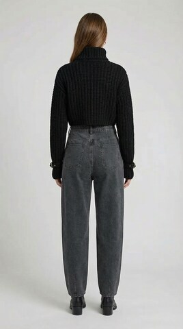 Hoermanseder Конический (Tapered) Джинсы с плиссировкой в Серый