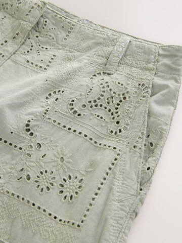 Next Regular Hose in Grün