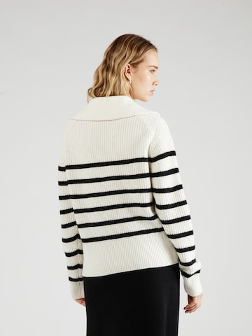 Pull-over 'PATSKI' Suncoo en blanc