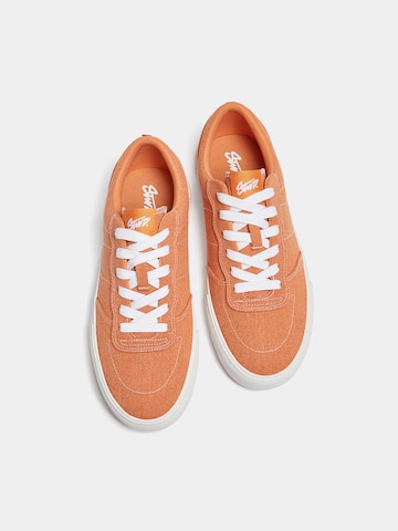 Pull&Bear Sneaker in Orange