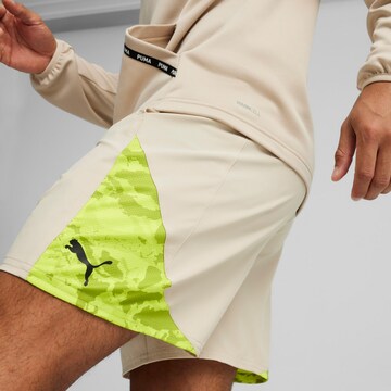 PUMA Regular Sportshorts in Grau