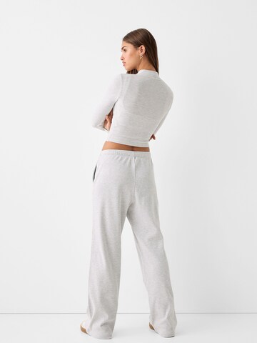 Bershka Loosefit Nadrág - szürke