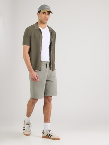 Casual Friday Lużny krój Chinosy 'CFBennet' w kolorze szary