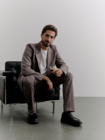 Regular fit Giacca business da completo 'Ali' di ABOUT YOU x Kevin Trapp in grigio