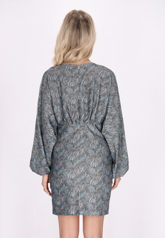 Robe IZIA en gris