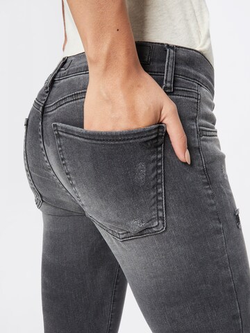 Coupe slim Jean 'Lonia' LTB en gris