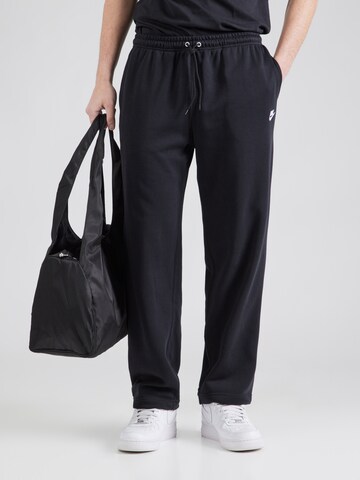 Nike Sportswear Loosefit Housut 'CLUB' värissä musta: etupuoli