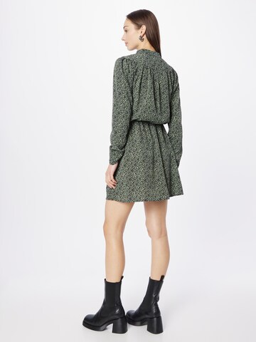 Robe AX Paris en vert