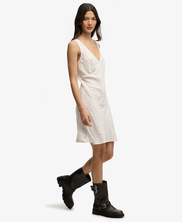 Robe d’été Superdry & Co en blanc