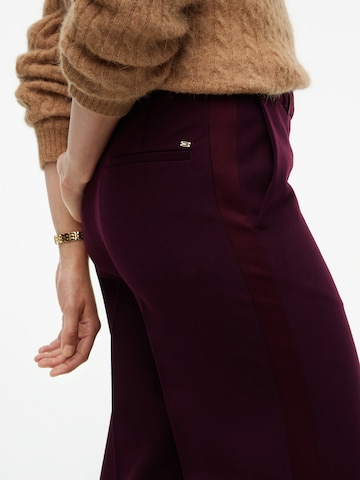 TOMMY HILFIGER Wide leg Παντελόνι με τσάκιση σε κόκκινο