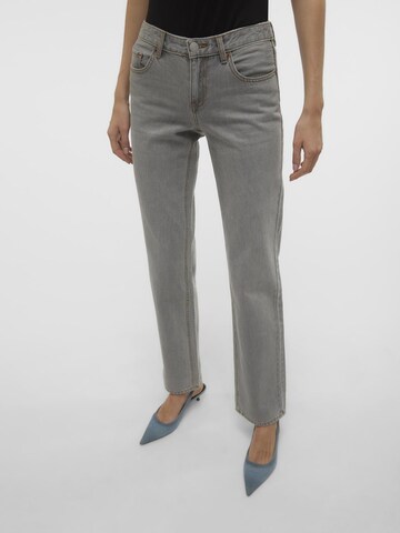 VERO MODA Regular Jeans in Grau