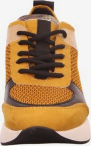 LA STRADA Sneakers in Yellow