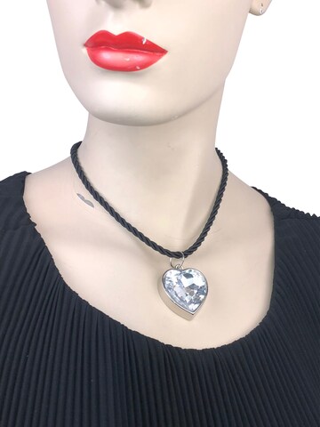 Allgäu Rebell Necklace 'Sandy' in Black