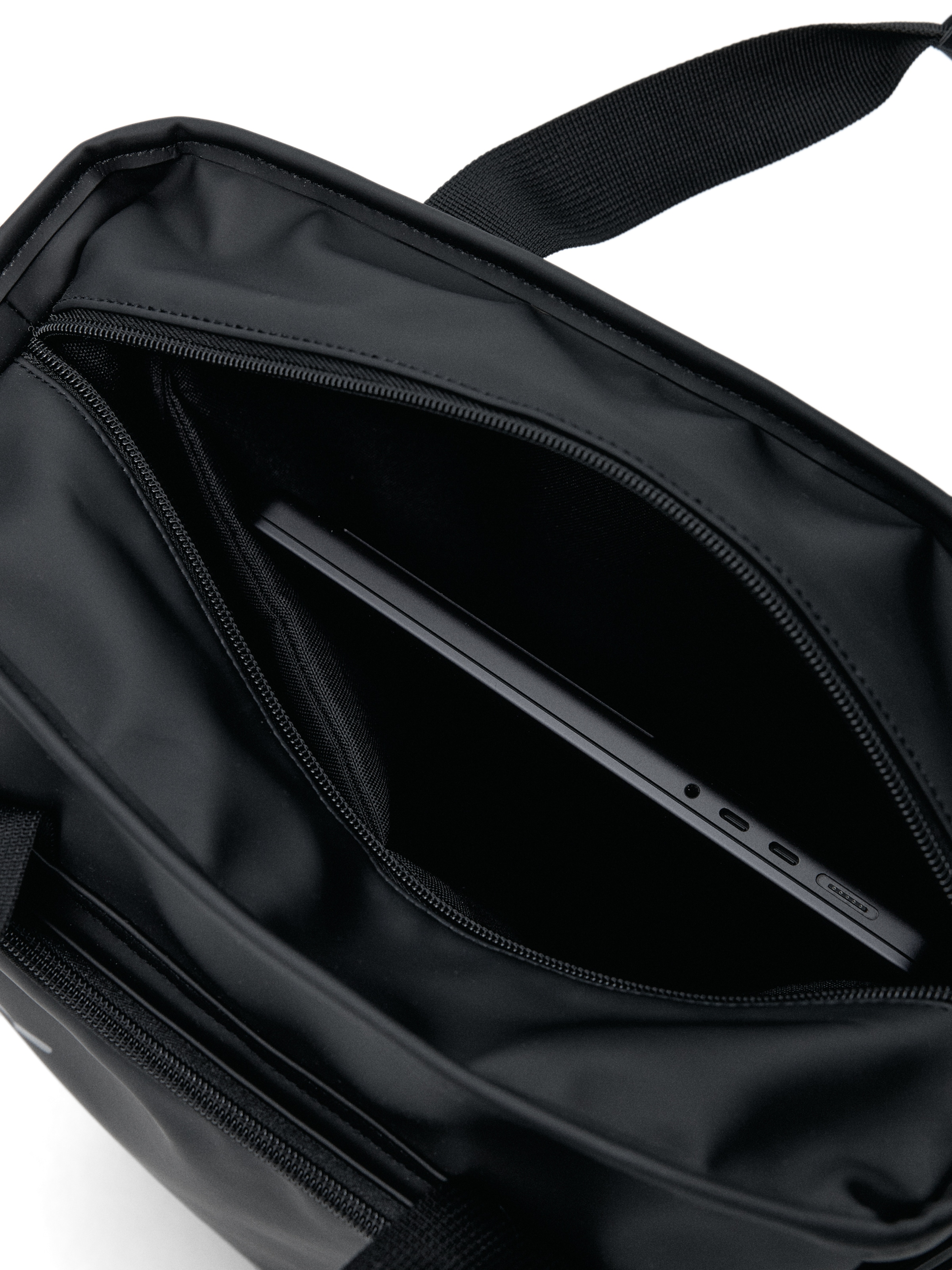 Born Living Yoga Backpack ' Caddo ' in Black