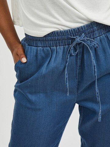 VILA - Tapered Pantalón 'BESS' en azul